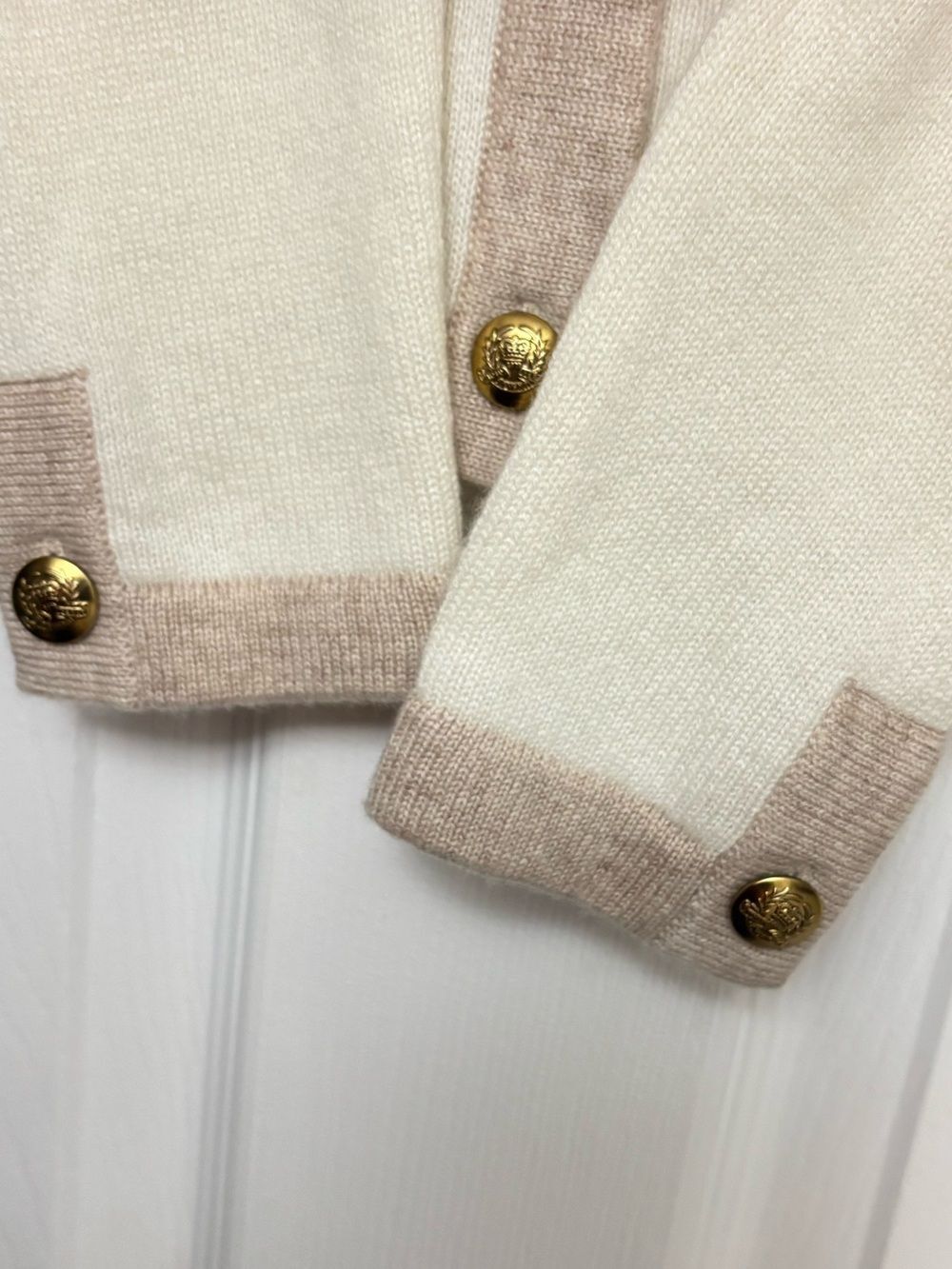 J. McLaughlin Ainsley Cashmere Cardigan Sweater Ivory Oatmeal Gold Buttons S - Picture 6 of 9